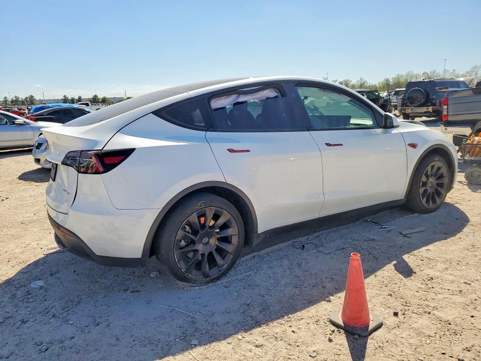 46742246 :رقم المزاد ، 7SAYGDEE3SA370955 vin ، 2023 Tesla Model Y مزاد بيع