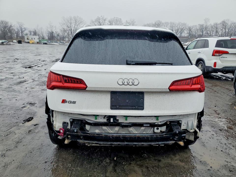 Продаж на аукціоні авто 2018 Audi Sq5, vin: WA1A4AFY1J2202714, номер лоту: 79413335