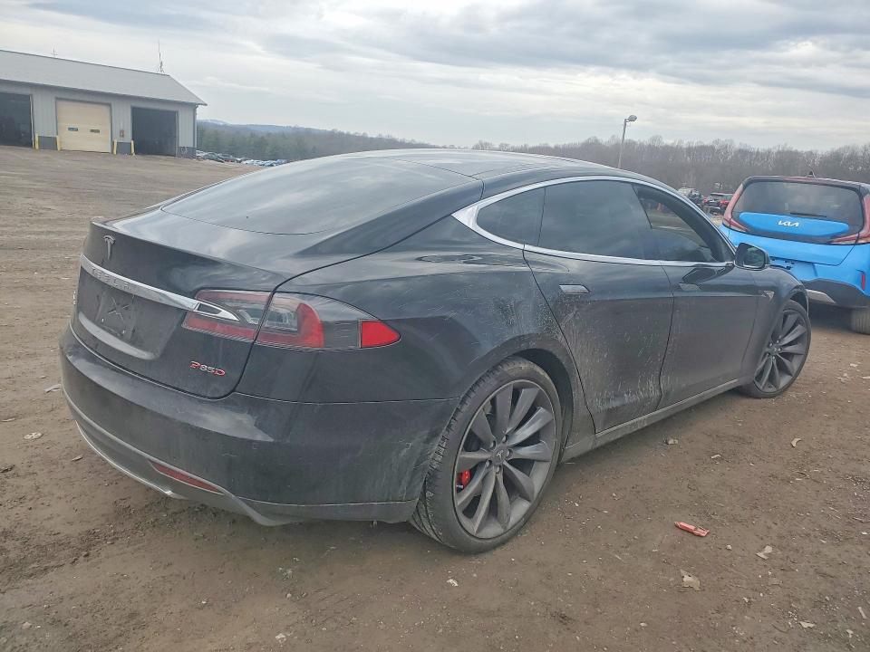 2015 Tesla Model S მანქანა იყიდება აუქციონზე, vin: 5YJSA1E43FF118352, აუქციონის ნომერი: 41742736