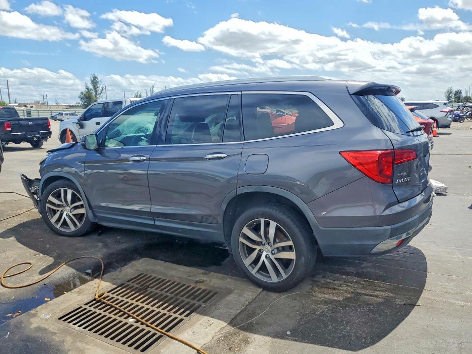 Продаж на аукціоні авто 2017 Honda Pilot, vin: 5FNYF6H03HB092369, номер лоту: 46616556
