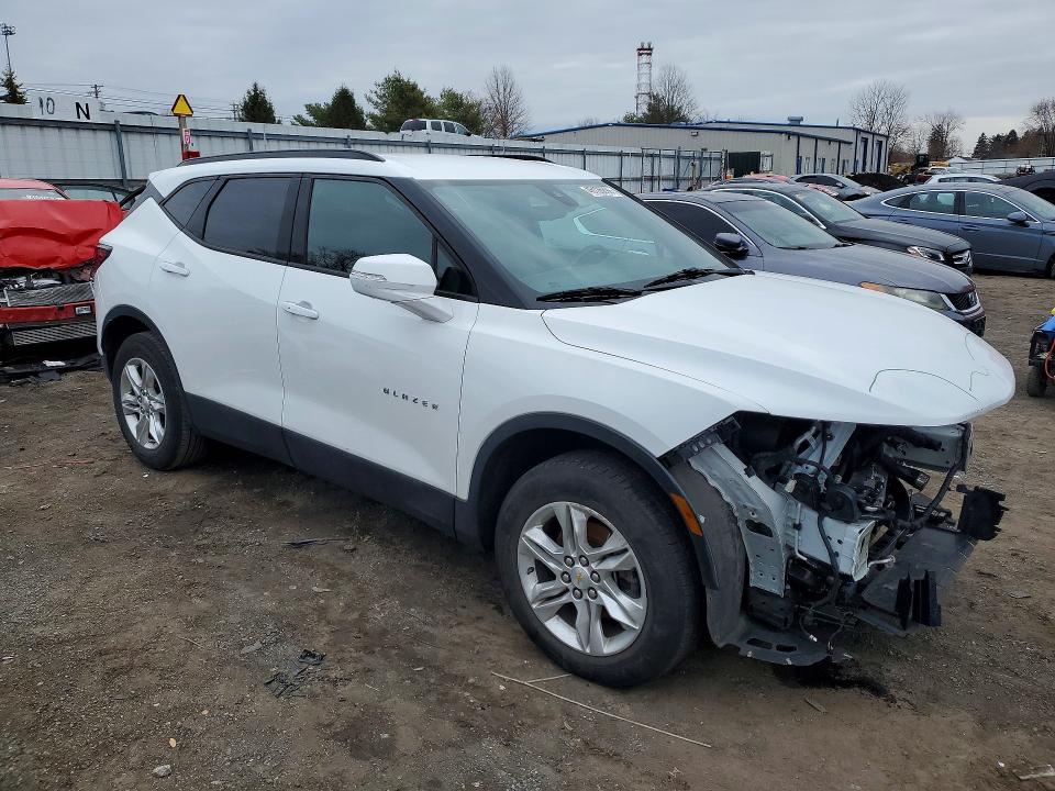 46126896 :رقم المزاد ، 3GNKBJR4XNS129028 vin ، 2022 Chevrolet Blazer مزاد بيع