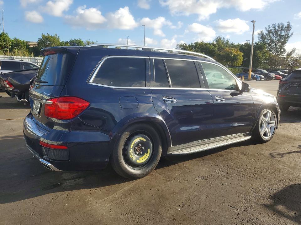 45726536 :رقم المزاد ، 4JGDF7DE6FA483247 vin ، 2015 Mercedes-benz Gl مزاد بيع