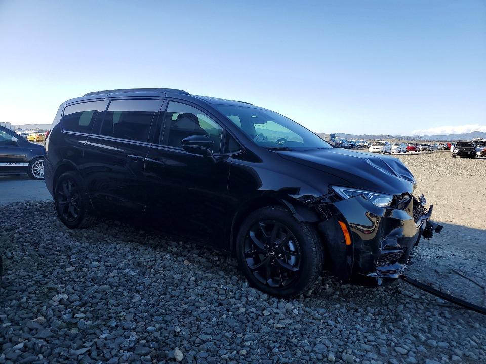 2026 Chrysler Pacifica მანქანა იყიდება აუქციონზე, vin: 2C4RC3BG1TR202883, აუქციონის ნომერი: 79810425