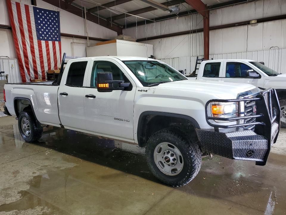 46517866 :رقم المزاد ، 1GT22REG8HZ273448 vin ، 2017 Gmc Sierra مزاد بيع