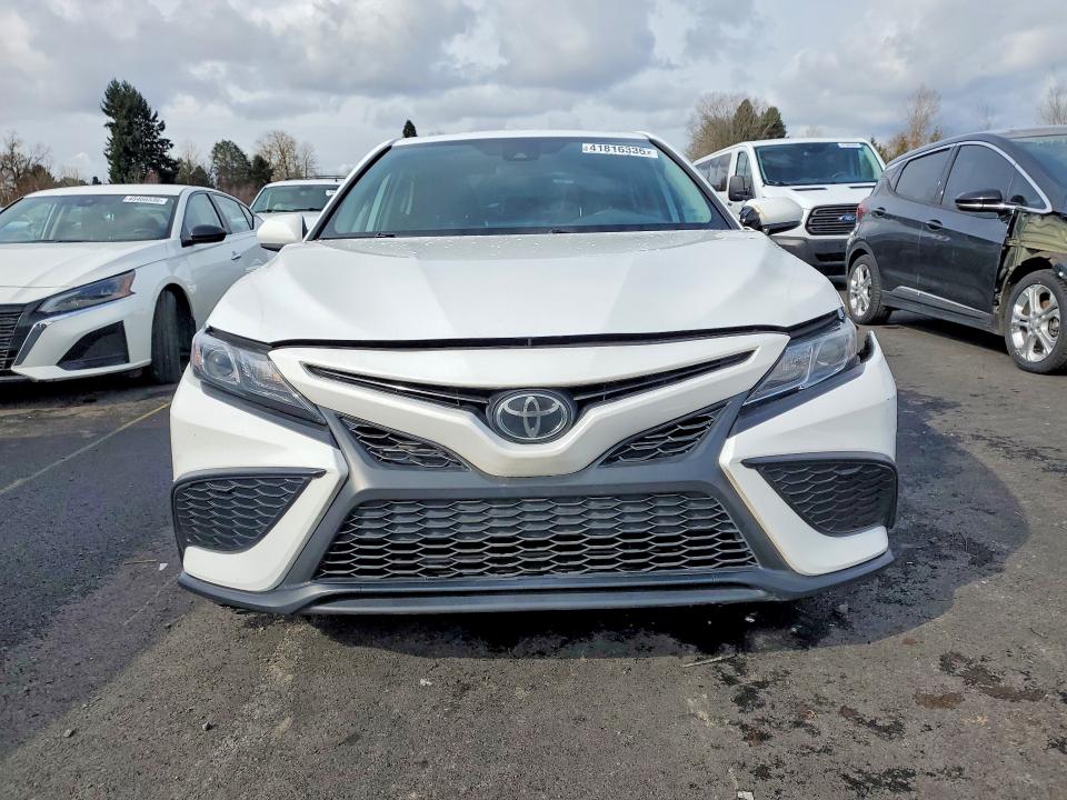2021 Toyota Camry მანქანა იყიდება აუქციონზე, vin: 4T1G11AK7MU571738, აუქციონის ნომერი: 41816336