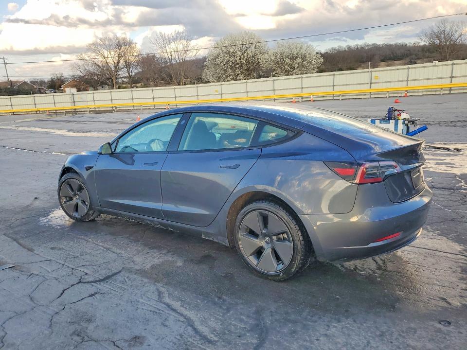 41873566 :رقم المزاد ، 5YJ3E1EA7PF656780 vin ، 2023 Tesla Model 3 مزاد بيع