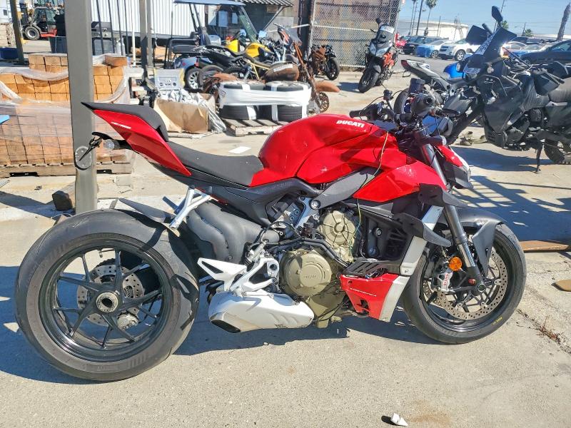 46955016 :رقم المزاد ، ZDMFAKNW3MB004008 vin ، 2021 Ducati Streetfighter مزاد بيع