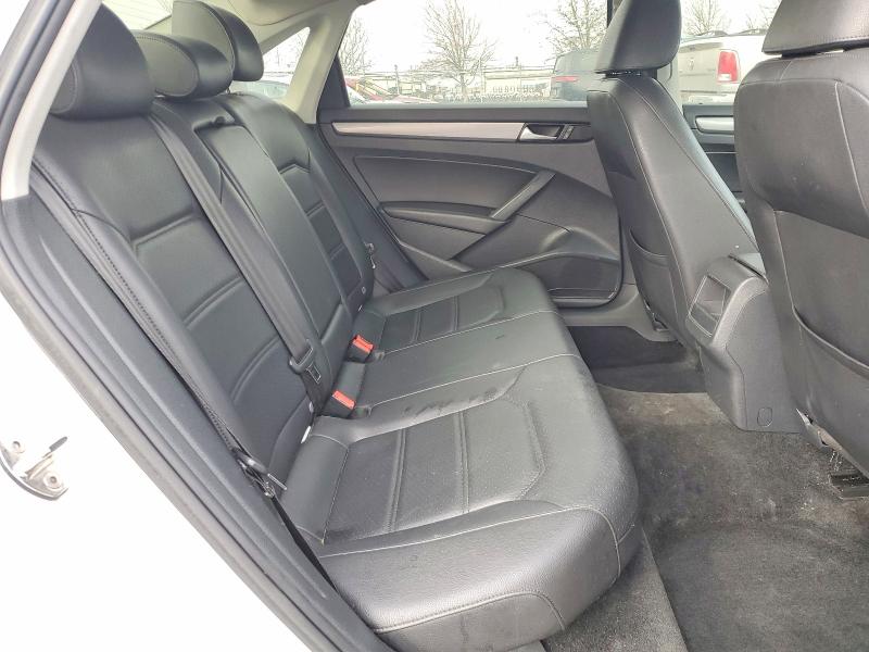 41699856 :رقم المزاد ، 1VWAT7A3XFC072891 vin ، 2015 Volkswagen Passat مزاد بيع