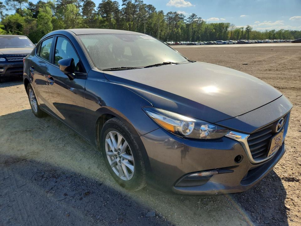 47560946 :رقم المزاد ، 3MZBN1U77JM168687 vin ، 2018 Mazda 3 مزاد بيع