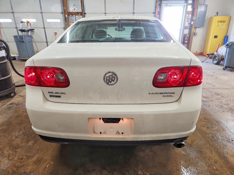 2010 Buick Lucerne მანქანა იყიდება აუქციონზე, vin: 1G4HC5EM3AU125826, აუქციონის ნომერი: 46497096
