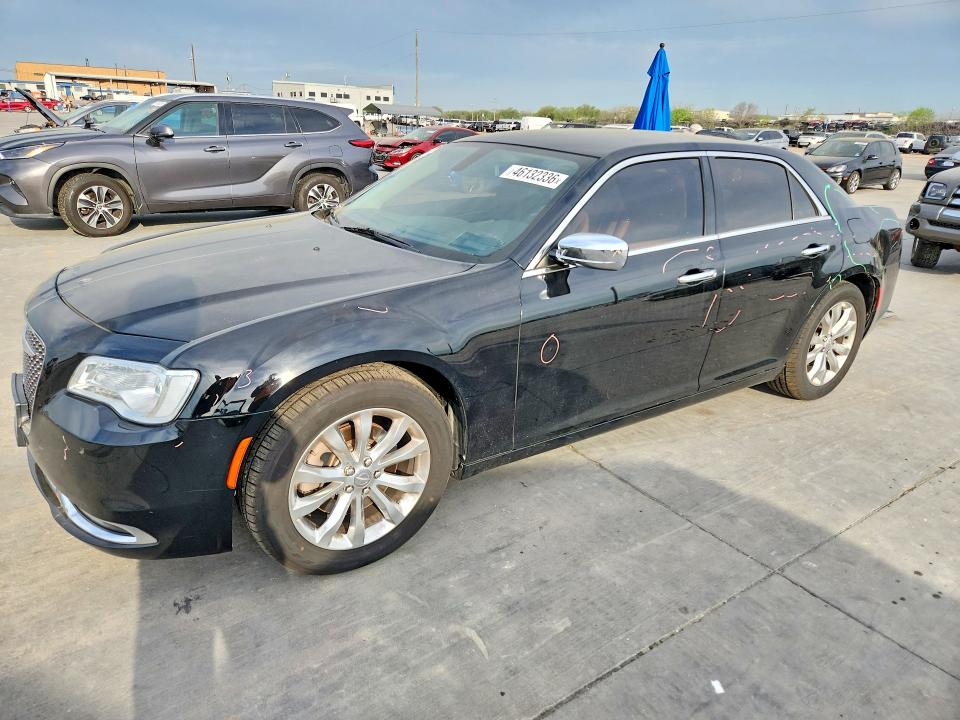 46132336 :رقم المزاد ، 2C3CCAKG0JH149093 vin ، 2018 Chrysler 300 مزاد بيع