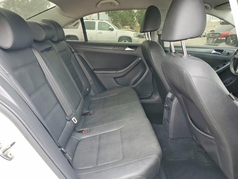 48352676 :رقم المزاد ، 3VWDZ7AJXBM394143 vin ، 2011 Volkswagen Jetta مزاد بيع