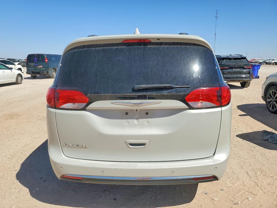 Продажа на аукционе авто 2017 Chrysler Pacifica, vin: 2C4RC1EG3HR832718, номер лота: 45924066