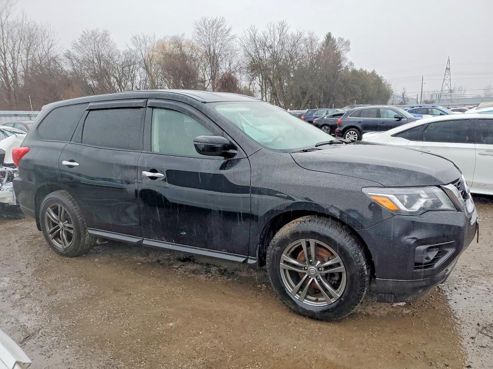 46409526 :رقم المزاد ، 5N1DR2MNXJC667873 vin ، 2018 Nissan Pathfinder مزاد بيع