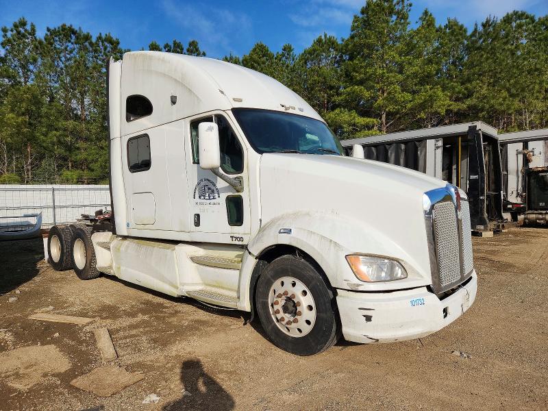 47416246 :رقم المزاد ، 1XKFDP9X6BJ280872 vin ، 2011 Kenworth Kenworth مزاد بيع