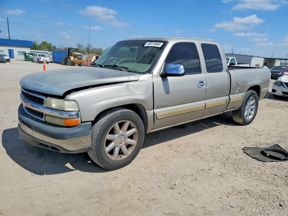 Auction sale of the 2002 Chevrolet Silverado, vin: 2GCEC19V221155335, lot number: 46610866
