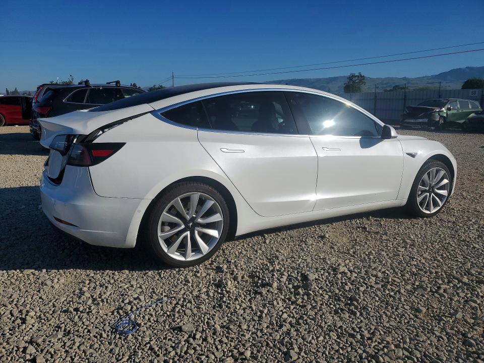 Продаж на аукціоні авто 2019 Tesla Model 3, vin: 5YJ3E1EAXKF472491, номер лоту: 45889986
