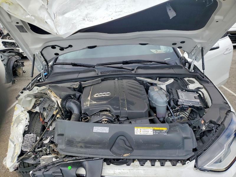 Продажа на аукционе авто 2021 Audi A4, vin: WAUABAF44MA052873, номер лота: 45694606