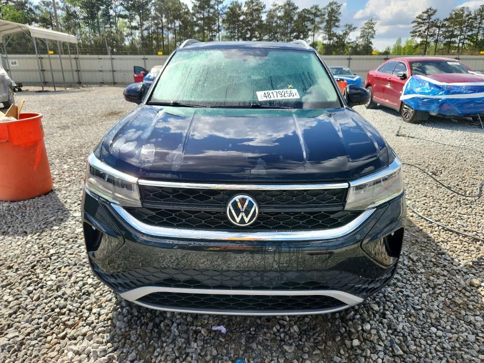 2022 Volkswagen Taos მანქანა იყიდება აუქციონზე, vin: 3VVTX7B21NM075490, აუქციონის ნომერი: 48179256