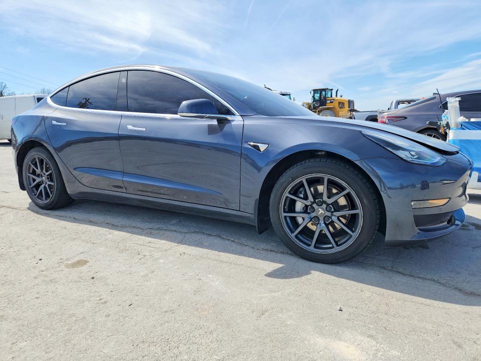 Продажа на аукционе авто 2019 Tesla Model 3, vin: 5YJ3E1EB0KF209581, номер лота: 47156066