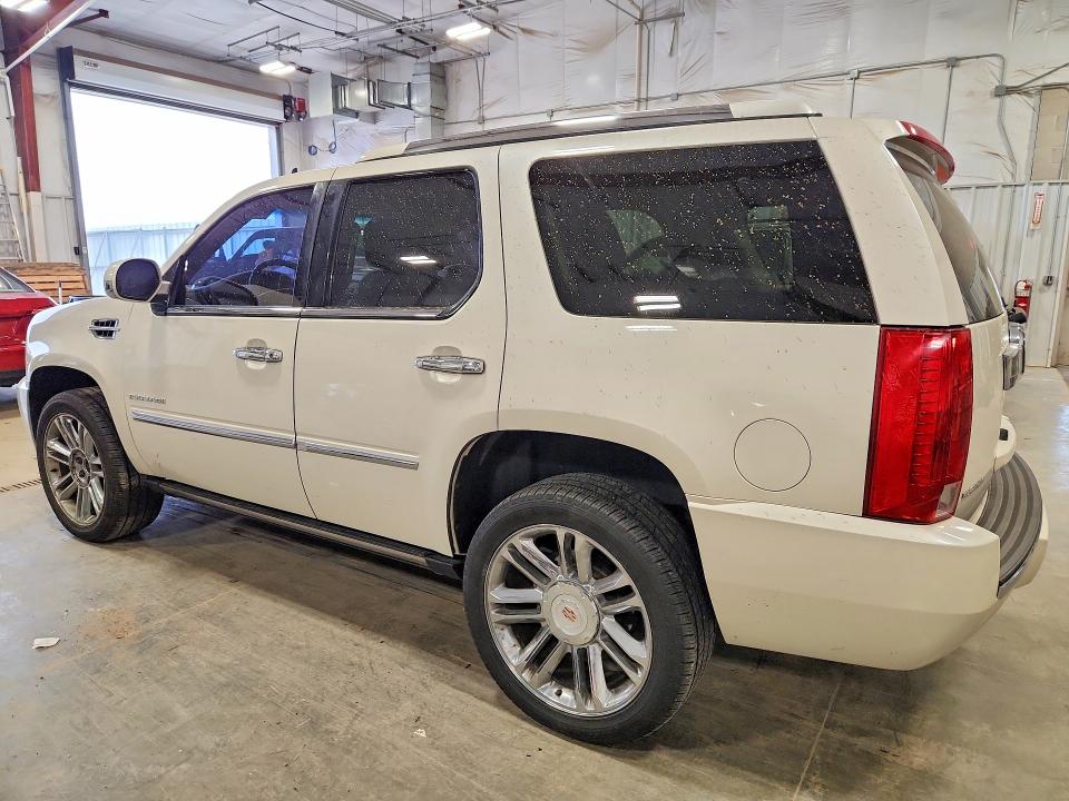 2014 Cadillac Escalade მანქანა იყიდება აუქციონზე, vin: 1GYS4DEF7ER218550, აუქციონის ნომერი: 47518496