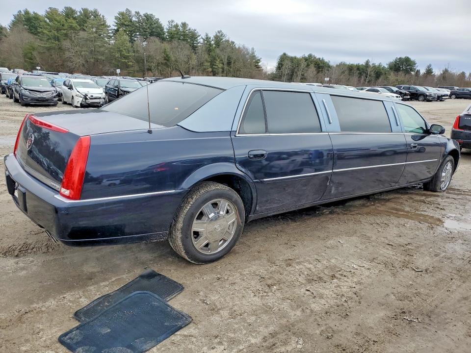 Продажа на аукционе авто 2007 Cadillac Professional Chassis, vin: 1GEEH96Y97U550324, номер лота: 46054976