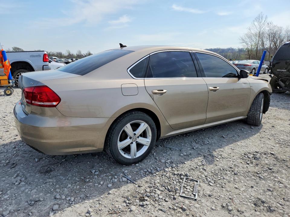 48143426 :رقم المزاد ، 1VWAT7A38FC110618 vin ، 2015 Volkswagen Passat مزاد بيع