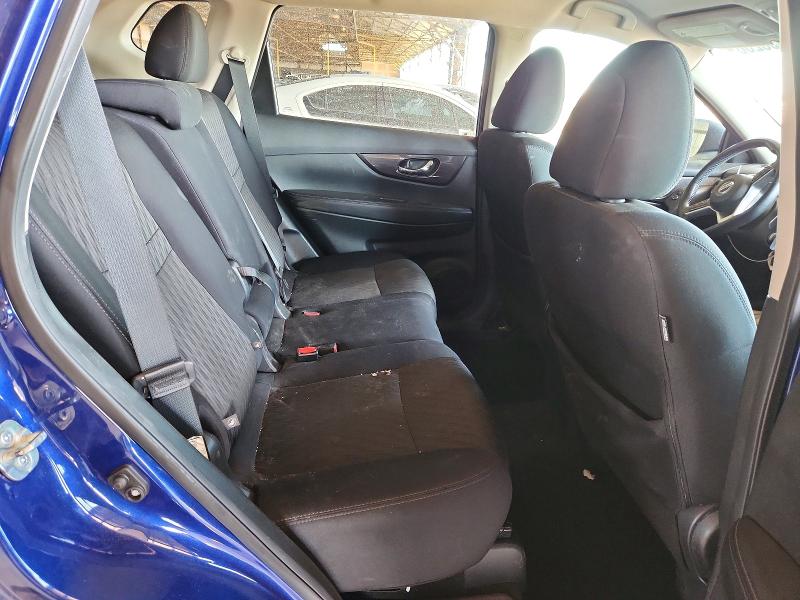 45668206 :رقم المزاد ، 5N1AT2MT8JC852247 vin ، 2018 Nissan Rogue مزاد بيع