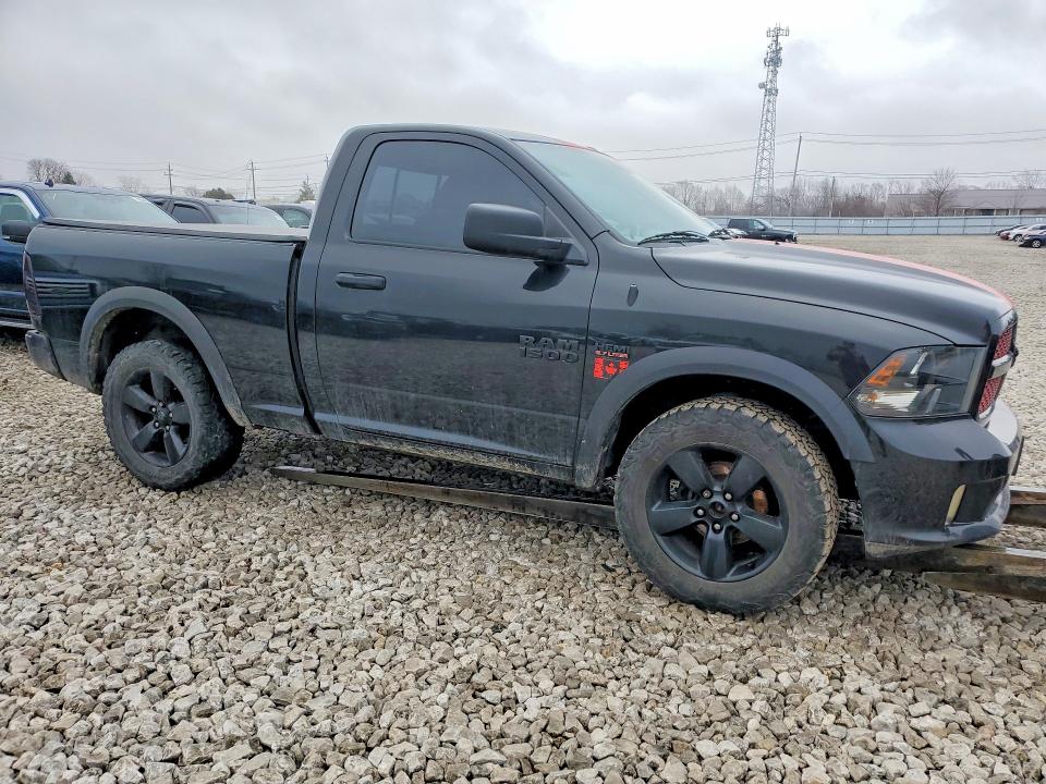 78472225 :رقم المزاد ، 3C6JR7AT7JG165379 vin ، 2018 Ram 1500 مزاد بيع