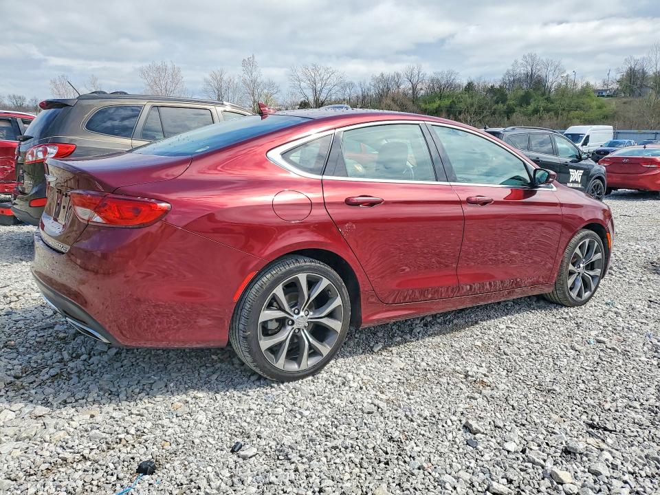 47935326 :رقم المزاد ، 1C3CCCCG8FN565157 vin ، 2015 Chrysler 200 مزاد بيع
