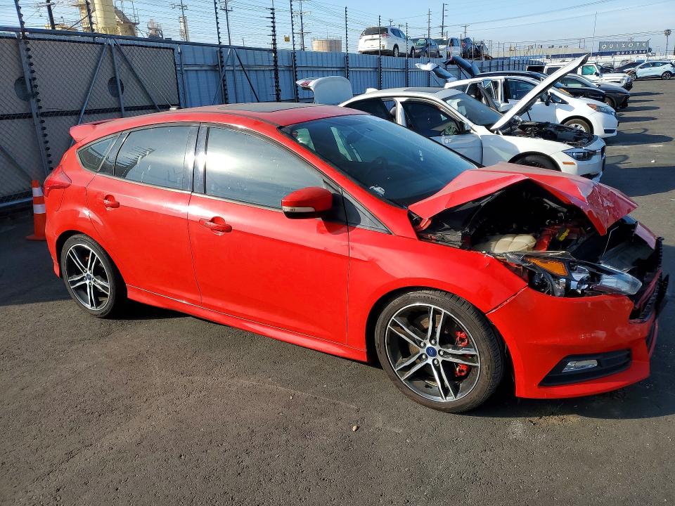 2017 Ford Focus მანქანა იყიდება აუქციონზე, vin: 1FADP3L98HL333717, აუქციონის ნომერი: 47622386
