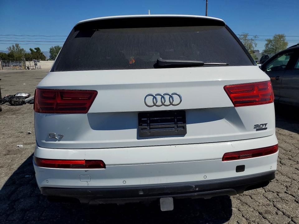 Продажа на аукционе авто 2018 Audi Q7, vin: WA1VAAF72JD044745, номер лота: 46842026