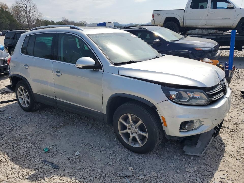 2012 Volkswagen Tiguan მანქანა იყიდება აუქციონზე, vin: WVGBV7AX1CW603809, აუქციონის ნომერი: 47427586