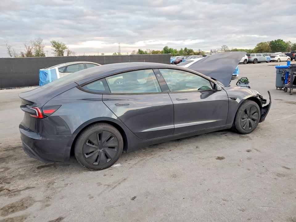 2025 Tesla Model 3 მანქანა იყიდება აუქციონზე, vin: 5YJ3E1EA2SF986335, აუქციონის ნომერი: 45467116