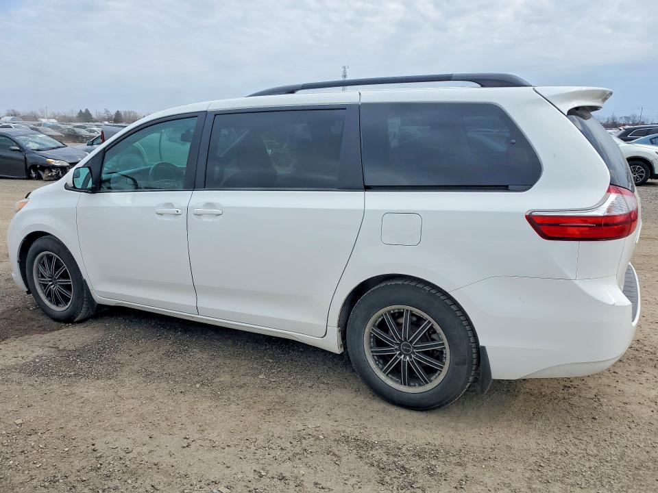 Продажа на аукционе авто 2017 Toyota Sienna, vin: 5TDKZ3DC5HS808048, номер лота: 46752176