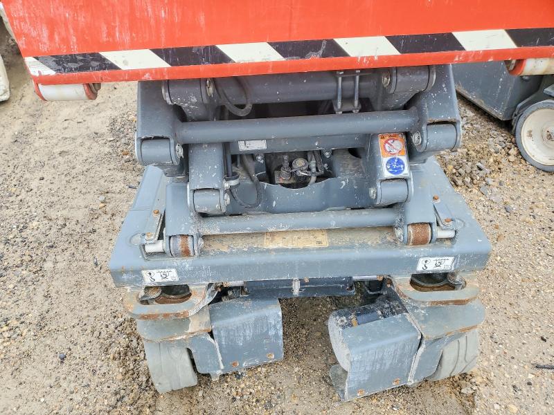 79708955 :رقم المزاد ، A100050496 vin ، 2024 Skyjack Industrial Equipment مزاد بيع