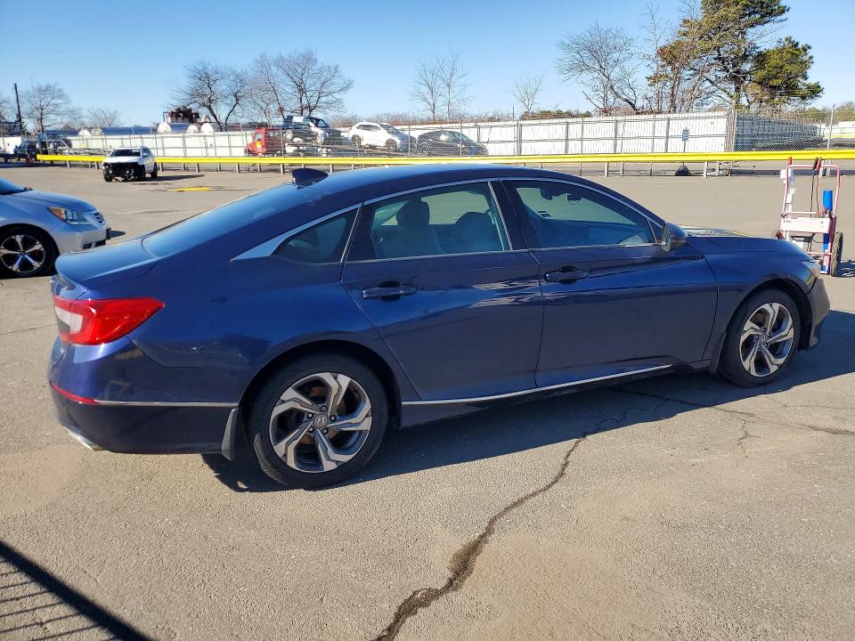 Продажа на аукционе авто 2018 Honda Accord, vin: 1HGCV2F62JA027526, номер лота: 46312206