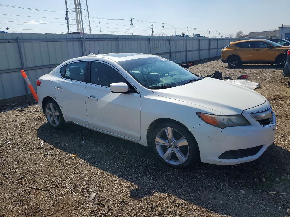 46673156 :رقم المزاد ، 19VDE1F37FE000693 vin ، 2015 Acura Ilx مزاد بيع