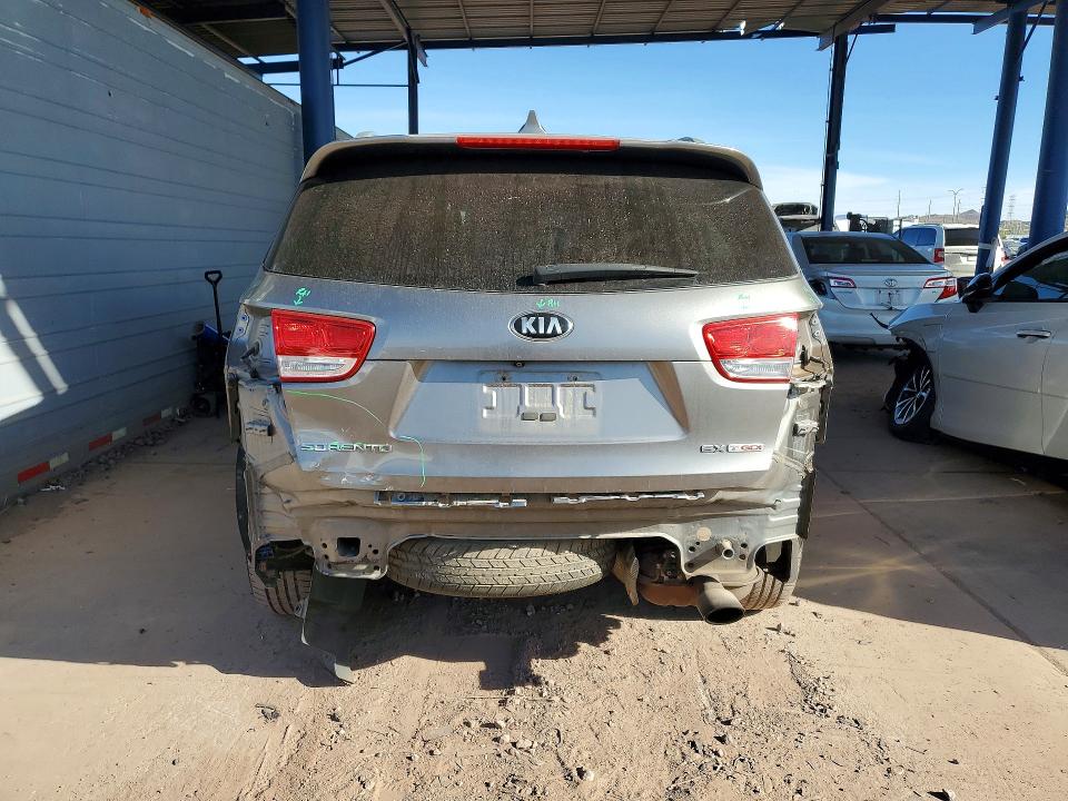 Продажа на аукционе авто 2016 Kia Sorento, vin: 5XYPH4A10GG056997, номер лота: 45481776