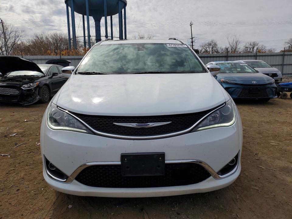 47183216 :رقم المزاد ، 2C4RC1GGXLR132197 vin ، 2020 Chrysler Pacifica مزاد بيع