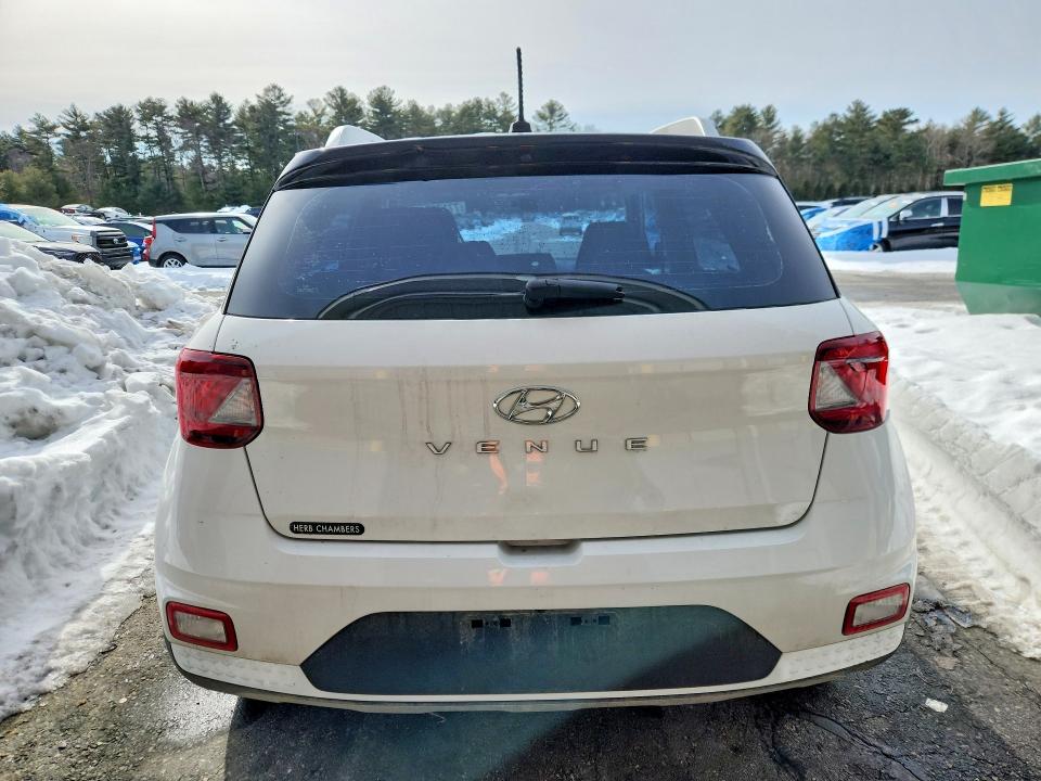 Продажа на аукционе авто 2024 Hyundai Venue, vin: KMHRC8A39RU296885, номер лота: 77178545