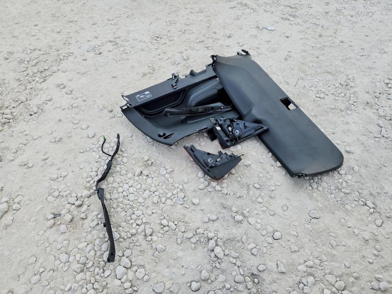 47256676 :رقم المزاد ، 5FNYF6H87NB077875 vin ، 2022 Honda Pilot مزاد بيع