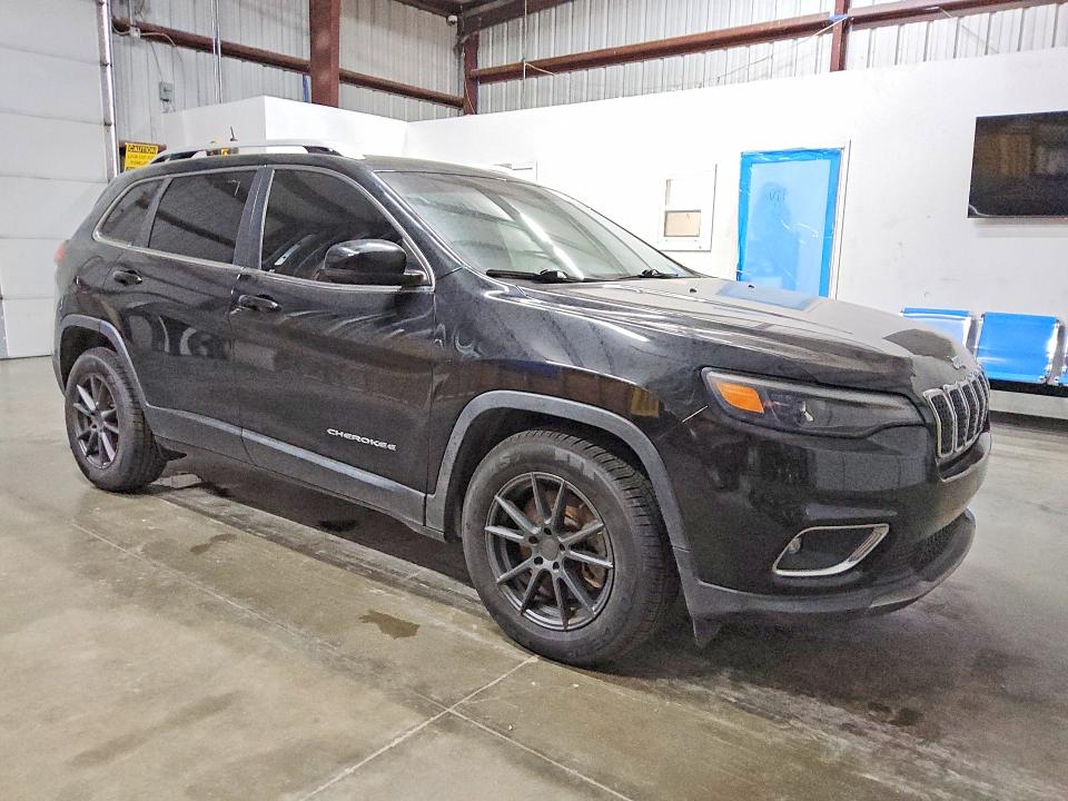 Продажа на аукционе авто 2019 Jeep Cherokee, vin: 1C4PJLDB1KD487892, номер лота: 93228305