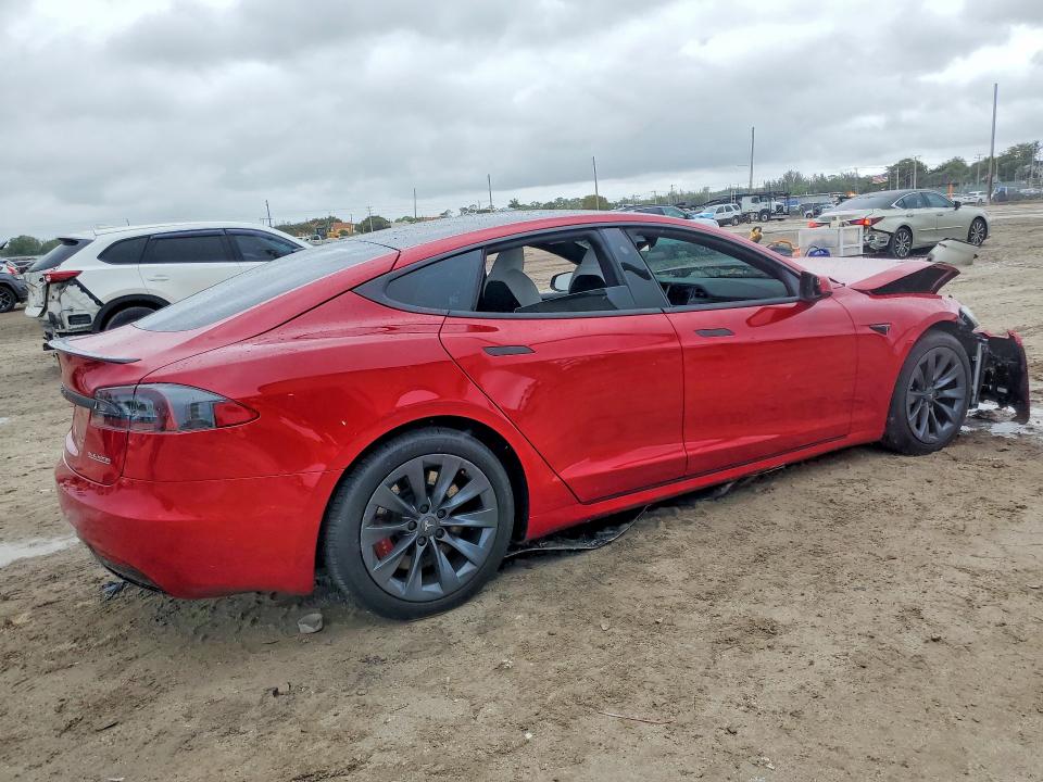 45830596 :رقم المزاد ، 5YJSA1E45LF366906 vin ، 2020 Tesla Model S مزاد بيع