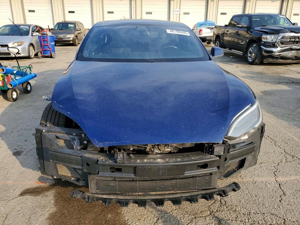 Продажа на аукционе авто 2018 Tesla Model S, vin: 5YJSA1E26JF247368, номер лота: 46199446