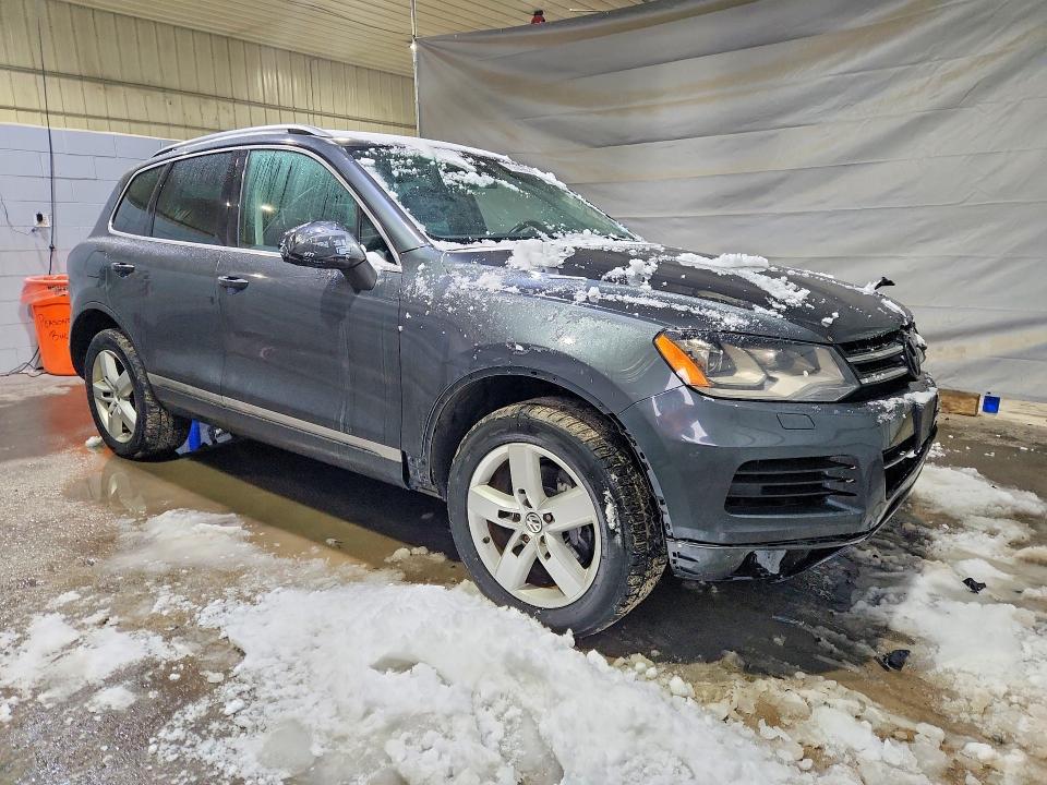 Продажа на аукционе авто 2012 Volkswagen Touareg, vin: WVGFF9BP0CD002931, номер лота: 79994265