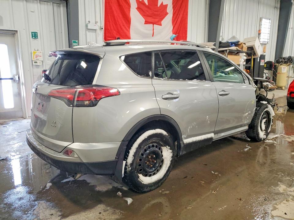 46156586 :رقم المزاد ، 2T3BFREV3JW832879 vin ، 2018 Toyota Rav4 مزاد بيع