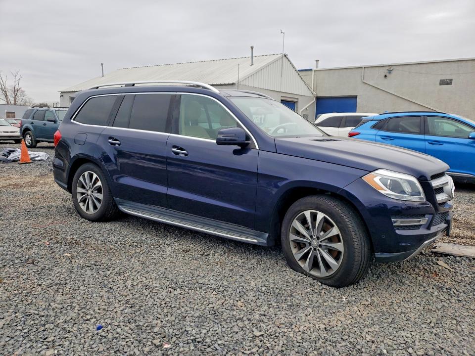 45993316 :رقم المزاد ، 4JGDF2EE0FA559322 vin ، 2015 Mercedes-benz Gl مزاد بيع