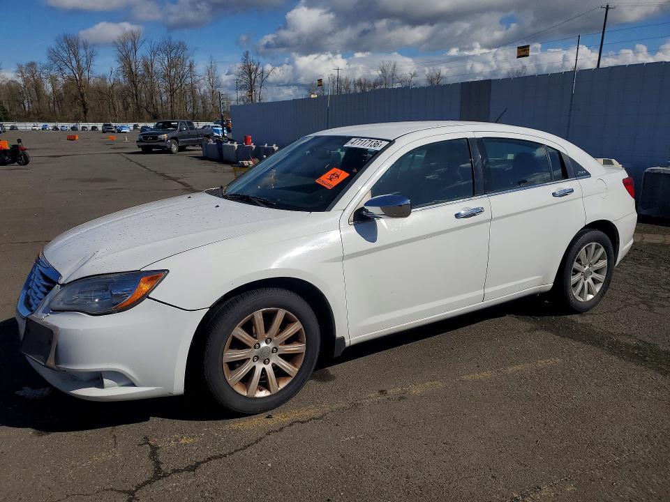 Auction sale of the 2014 Chrysler 200, vin: 1C3CCBCG0EN192897, lot number: 47117136
