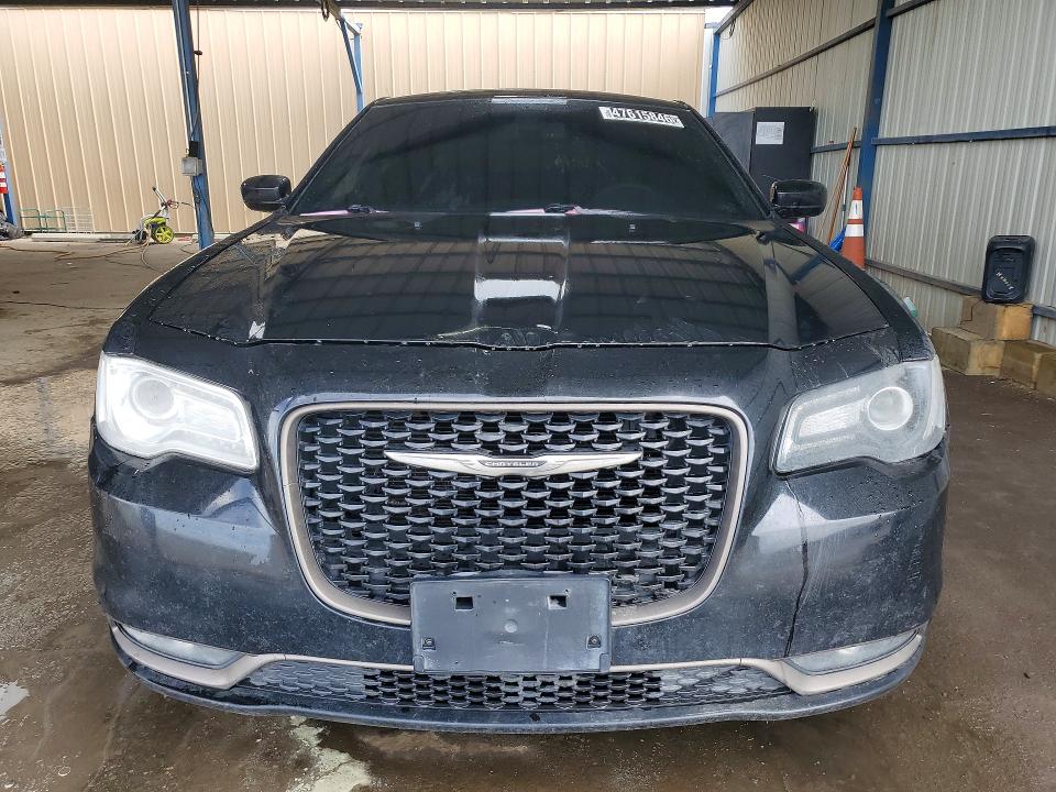 2018 Chrysler 300 მანქანა იყიდება აუქციონზე, vin: 2C3CCABG8JH201943, აუქციონის ნომერი: 47615846